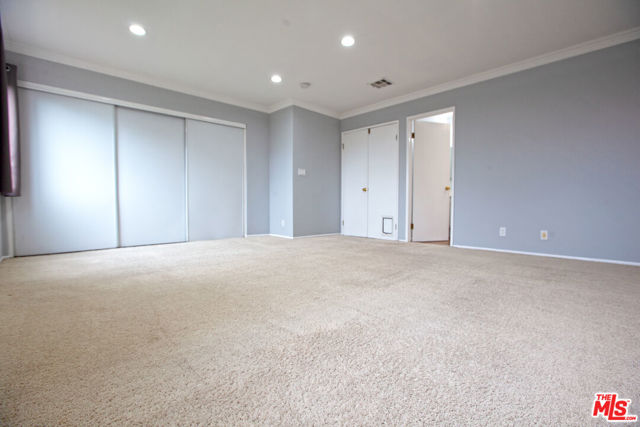 4365 Mclaughlin Avenue, Los Angeles CA: https://media.crmls.org/mediaz/da544545-7cd1-4783-95a2-fad25e5e8d92.jpg