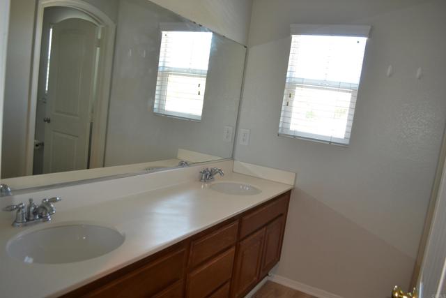 34592 Wintersweet Lane, Winchester CA: https://media.crmls.org/mediaz/da5511ab-44c5-4851-923d-c9edc680d5dc.jpg