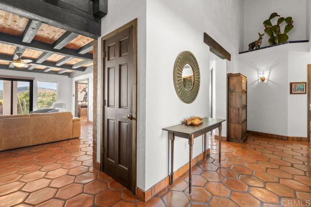 Detail Gallery Image 15 of 68 For 710 Buena Creek Rd, San Marcos,  CA 92069 - 3 Beds | 3/1 Baths