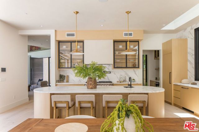 1749 Mandeville Lane, Los Angeles CA: https://media.crmls.org/mediaz/da55b423-61f2-4b6c-bef6-d4034d7af15b.jpg