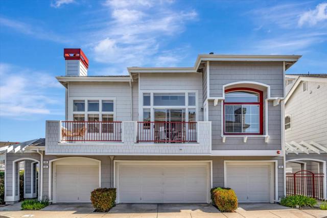 585 Shoal Circle,  CA: https://media.crmls.org/mediaz/da55f1d6-8a2f-485f-810b-51258daea5ae.jpg