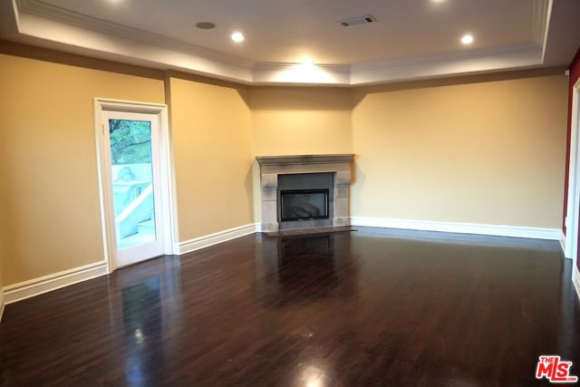 4212 Don Alanis Place, Los Angeles CA: https://media.crmls.org/mediaz/da574fc9-8e7c-4547-80fe-a824f80b270e.jpg