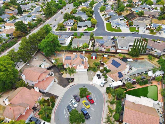 639 Eaker Ct, Antioch CA: https://media.crmls.org/mediaz/da57aa47-7277-4f80-b60f-2b6d4499857b.jpg