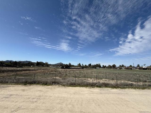 277 Ramona, Ramona CA: https://media.crmls.org/mediaz/da57fecb-4154-4310-b1c6-b3fd8a8c9b39.jpg
