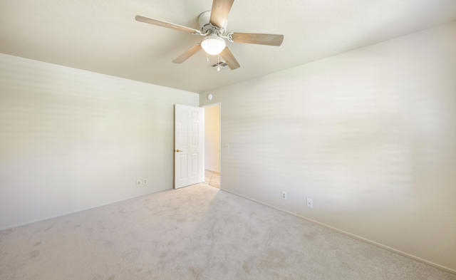 48509 ViA Encanto, La Quinta CA: https://media.crmls.org/mediaz/da58d0be-144c-497c-ab70-c2170568df9c.jpg