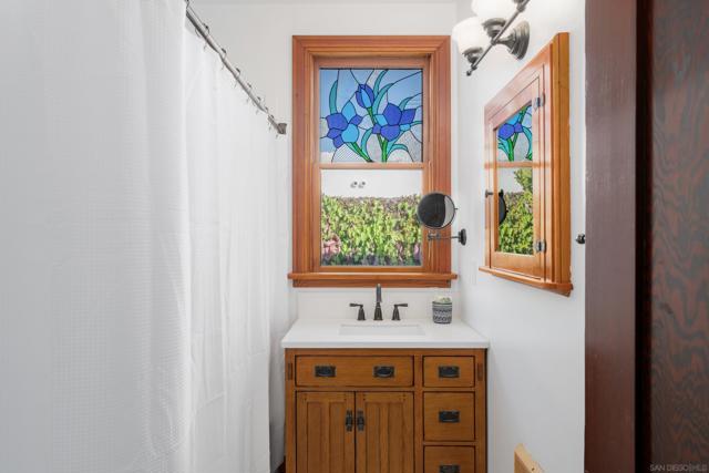 3077 Landis St, San Diego CA: https://media.crmls.org/mediaz/da5e177f-804f-4800-8d8c-fbf25c3ae661.jpg