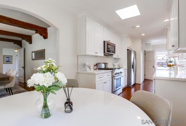 Image 11 of 39 For 4550 Norma Dr.