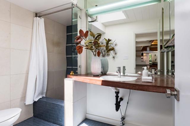 3865 Mumford Place, Palo Alto CA: https://media.crmls.org/mediaz/da5f93e0-7ca0-4ec1-aac3-e47bbc8d7c78.jpg