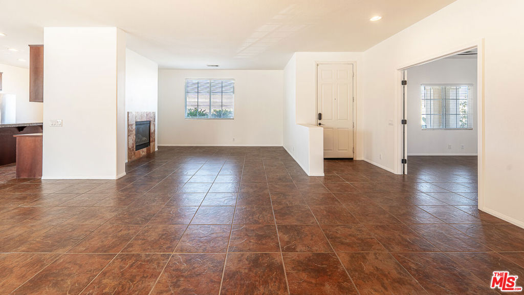 MLS #25615985 image #18