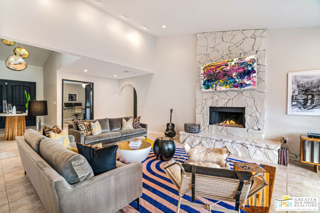 5365 E Cherry Hills Drive, Palm Springs CA: https://media.crmls.org/mediaz/da6123e1-de1a-491f-bbbd-ebceded1e6f9.jpg