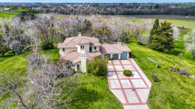 24943 N McIntire Road, Clements CA: https://media.crmls.org/mediaz/da61249a-a2ea-4210-b14c-628ca6341b26.jpg