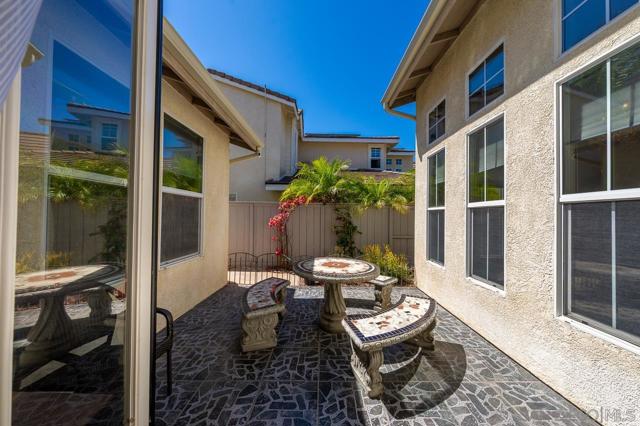 1175 SANTA OLIVIA RD, Chula Vista CA: https://media.crmls.org/mediaz/da61cead-c700-4757-aa1e-e6c495e9732d.jpg