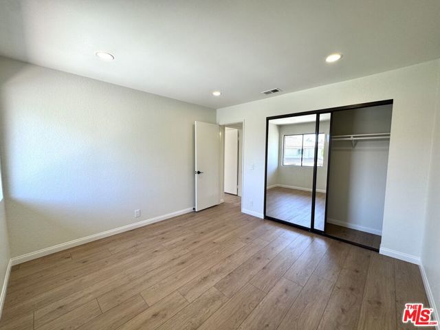 7756 Sailboat Circle, Huntington Beach CA: https://media.crmls.org/mediaz/da625dc1-f194-4e3b-becb-71f56377b278.jpg
