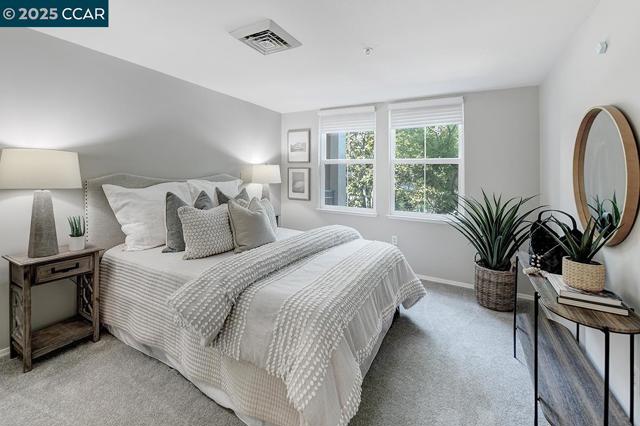 1840 Tice Creek Dr, Walnut Creek CA: https://media.crmls.org/mediaz/da627c49-3e01-4dac-a45f-51f41515c1e5.jpg