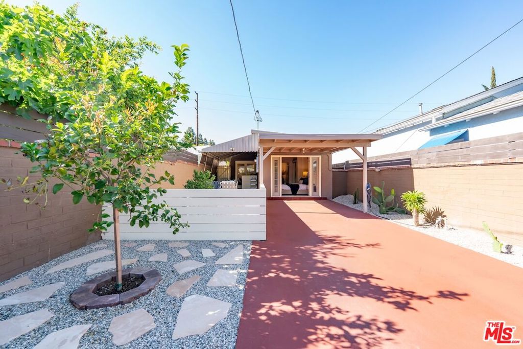 2914 W Chandler BoulevardBurbank image #18