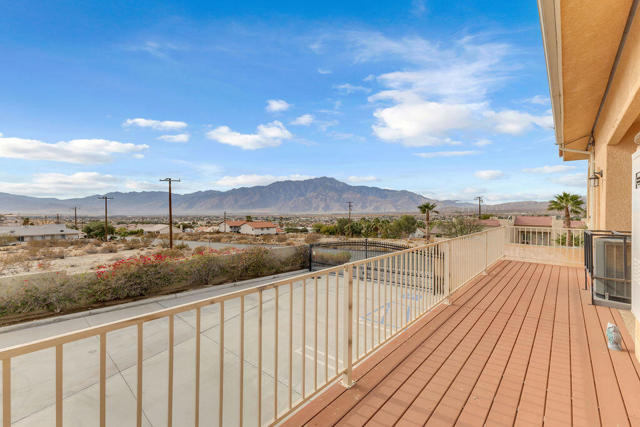 12622 Miracle Hill Road, Desert Hot Springs CA: https://media.crmls.org/mediaz/da62c1a3-032a-4858-bf27-cac4a0bbb7c0.jpg