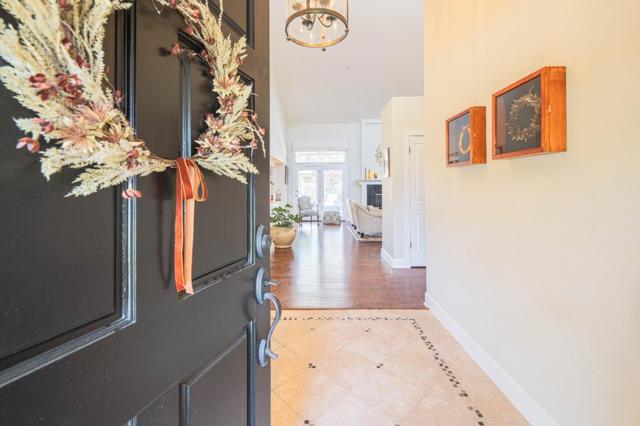 25547 Meadowview Circle,  CA: https://media.crmls.org/mediaz/da63578b-fefc-41dc-978c-662de2f980fd.jpg