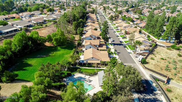 2098 Covington Avenue, Simi Valley CA: https://media.crmls.org/mediaz/da639d98-ac5b-4247-bd01-0ee993d12c6a.jpg