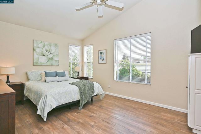 663 Greylyn Dr, San Ramon CA: https://media.crmls.org/mediaz/da63d1fa-c082-4fb9-ae48-162a04967935.jpg