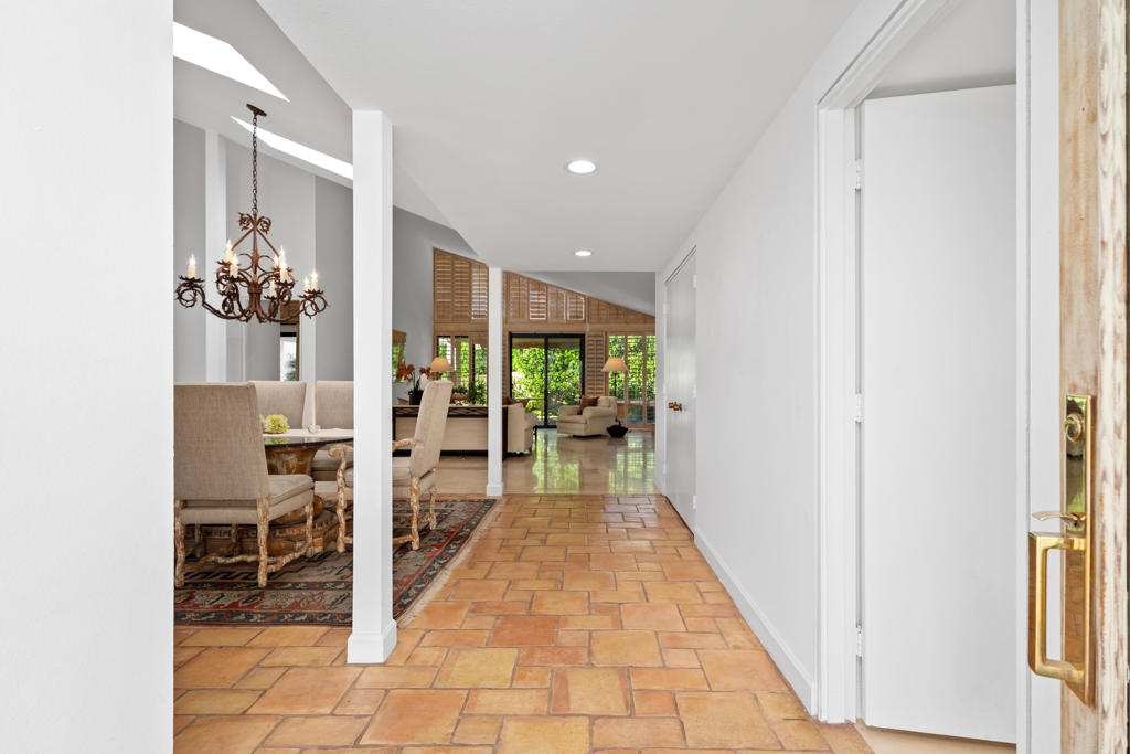 MLS #219136676DA image #3