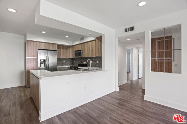1301 Brockton Avenue, Los Angeles CA: https://media.crmls.org/mediaz/da6472c7-3836-4877-a96e-41caa8fb8bab.jpg