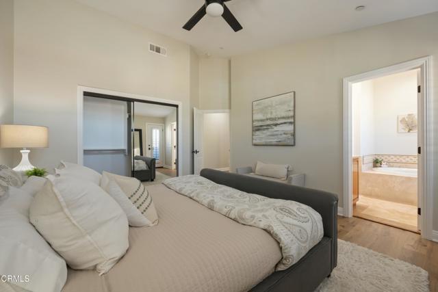 Detail Gallery Image 14 of 23 For 704 S Pacific Coast Hwy #B,  Redondo Beach,  CA 90277 - 3 Beds | 5 Baths