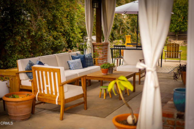 1009 Grandview Avenue, Ojai CA: https://media.crmls.org/mediaz/da65900a-7e99-473e-b00f-9fbfe5b9f934.jpg