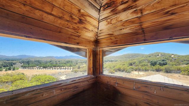 29650 Chihuahua Valley Rd, Warner Springs CA: https://media.crmls.org/mediaz/da65b317-4818-49b0-8bd8-1059dc31f0d4.jpg