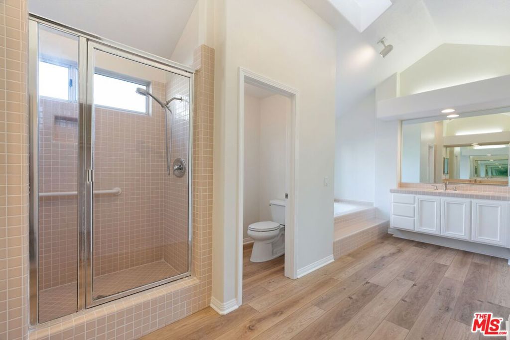 Da65c90a 81f2 4c7f 9f9a F2df9c4516f7