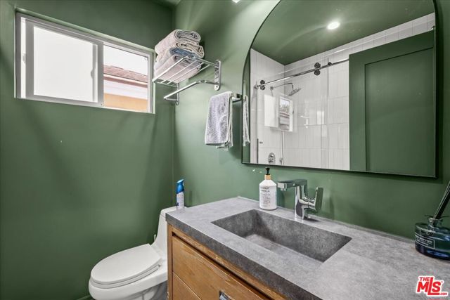 1903 S Primrose Avenue, Alhambra CA: https://media.crmls.org/mediaz/da661530-3eed-49ba-a168-1728f99f6406.jpg