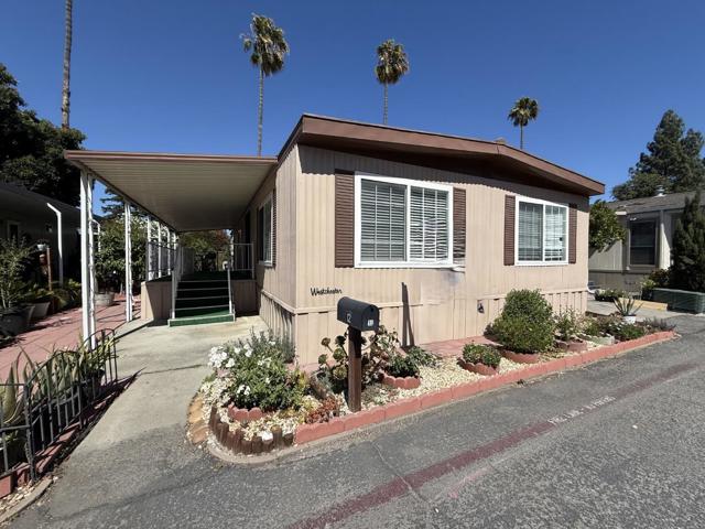 3637 Snell Avenue, San Jose CA: https://media.crmls.org/mediaz/da662219-7f44-451f-9048-d13badad6483.jpg