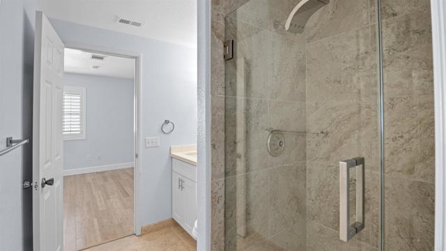 190 Bautista Court, Oceanside CA: https://media.crmls.org/mediaz/da6671d5-115a-4645-af8a-56b97cc4f114.jpg