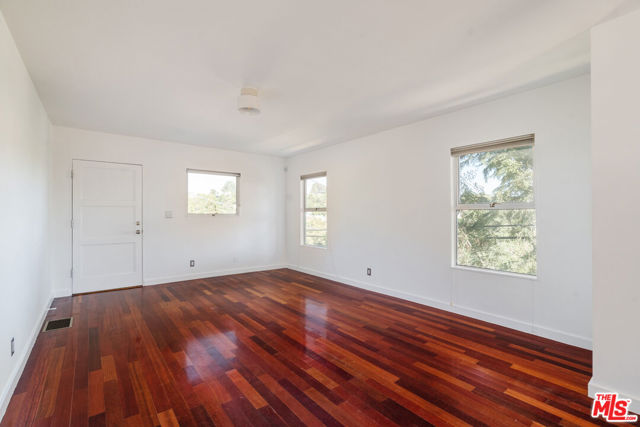 2300 Baxter Street, Los Angeles CA: https://media.crmls.org/mediaz/da66831f-56fe-42af-bb21-6a169c705512.jpg