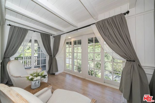 28600 Pacific Coast Highway, Malibu CA: https://media.crmls.org/mediaz/da67350b-f228-412a-b143-38debdd250f2.jpg