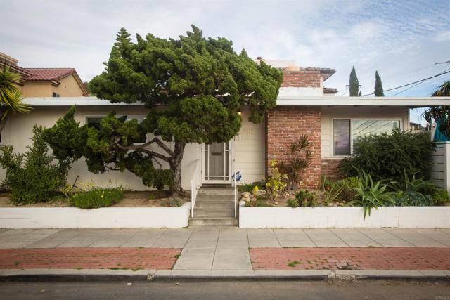 Detail Gallery Image 15 of 17 For 7209 Draper, La Jolla,  CA 92037 - 3 Beds | 3 Baths