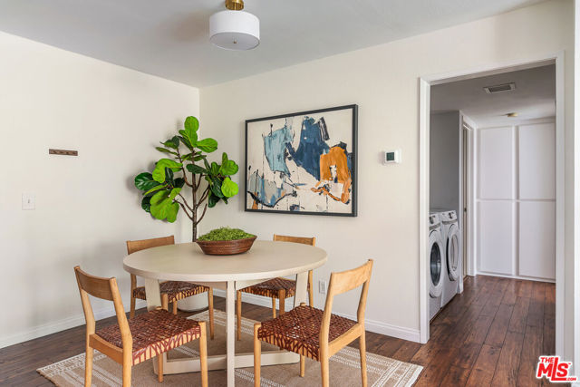 3961 Via Marisol, Los Angeles CA: https://media.crmls.org/mediaz/da67bbac-d540-484c-b280-365f615e5908.jpg