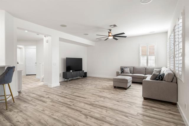 1288 Long View Drive, Chula Vista CA: https://media.crmls.org/mediaz/da6814de-9fba-407d-b0d5-daa1da91e647.jpg