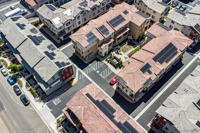 8383 Yellowstone St, Lemon Grove CA: https://media.crmls.org/mediaz/da68787d-71d9-4f7e-bd67-00d8461c0487.jpg