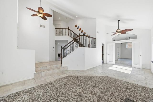 Detail Gallery Image 7 of 59 For 2070 Tiffany Dr, Oceanside,  CA 92056 - 4 Beds | 2/1 Baths