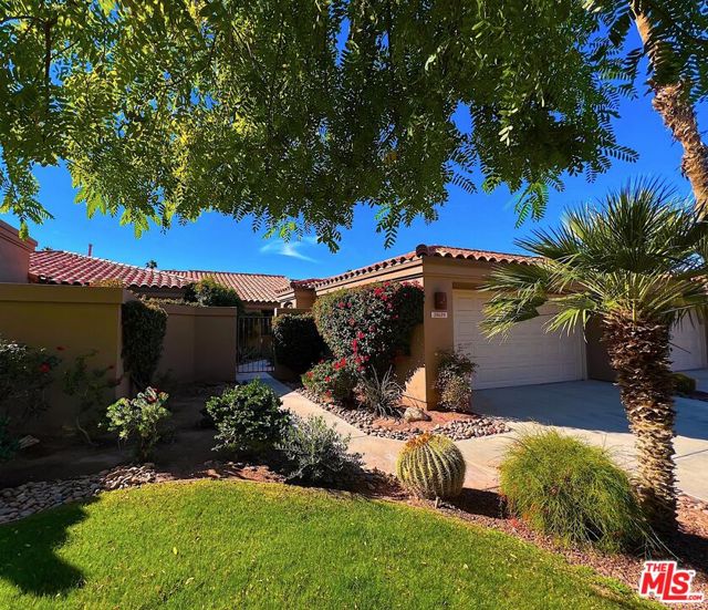 38689 Dahlia Way, Palm Desert, CA 92211
