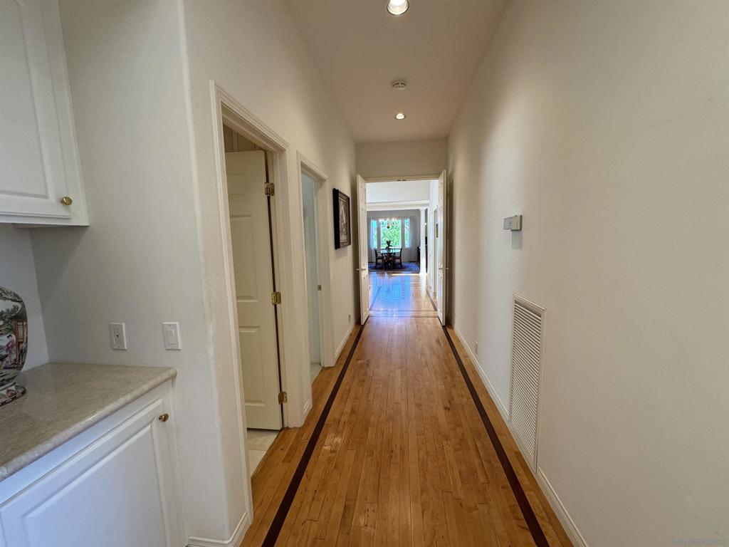 MLS #250034393SD img 48