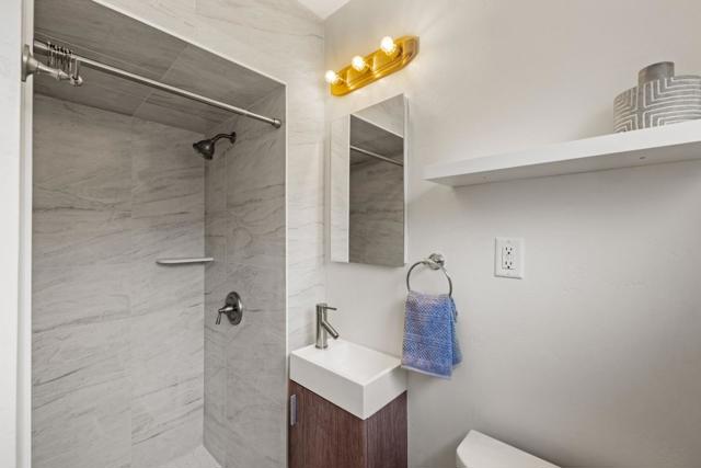 604 Mar Vista Drive, Monterey CA: https://media.crmls.org/mediaz/da6ae392-4f07-4852-9f1b-3e82dd083b09.jpg