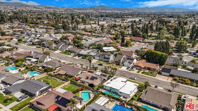1237 Brian Street, Placentia CA: https://media.crmls.org/mediaz/da6c2206-060b-455d-a2df-48c35c1aa8cb.jpg