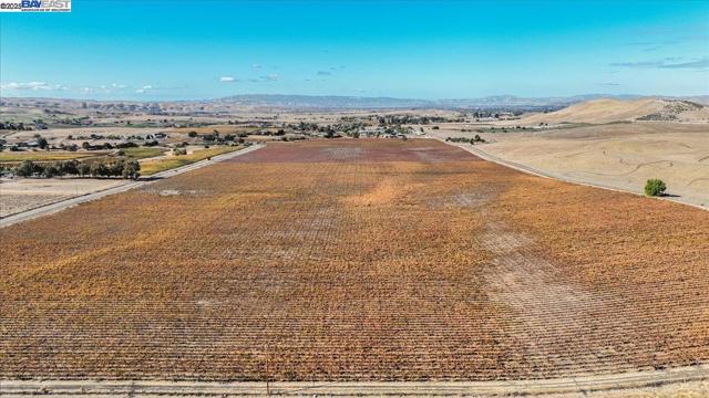 Image 27 of 45 For 9846 Reuss Rd