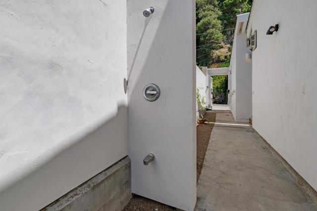 745 Las Olas Drive, Aptos CA: https://media.crmls.org/mediaz/da6ce52a-822e-49ec-ac2c-f71a451c55b0.jpg