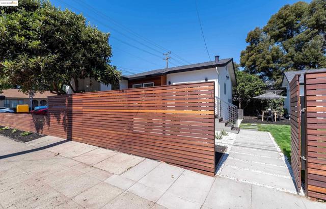 Image 22 of 43 For 4300 Adeline St