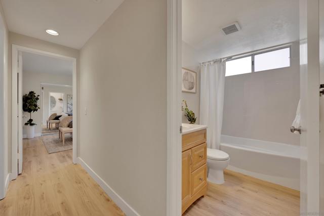 13710 Ahwahnee Way, Poway CA: https://media.crmls.org/mediaz/da6ddb11-4584-42f4-b364-688e63894f06.jpg