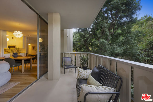 4455 Los Feliz Boulevard, 204 photo 12