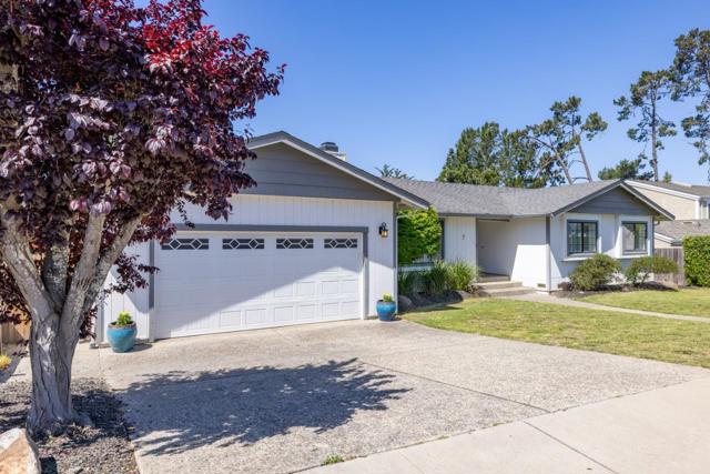 7 Antelope Lane, Monterey CA: https://media.crmls.org/mediaz/da6ef374-3ea3-4804-9452-048653ec2842.jpg