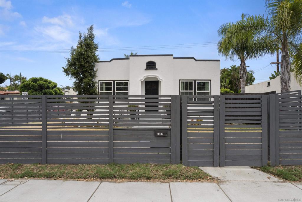 2952 Rosecrans St - photo 2